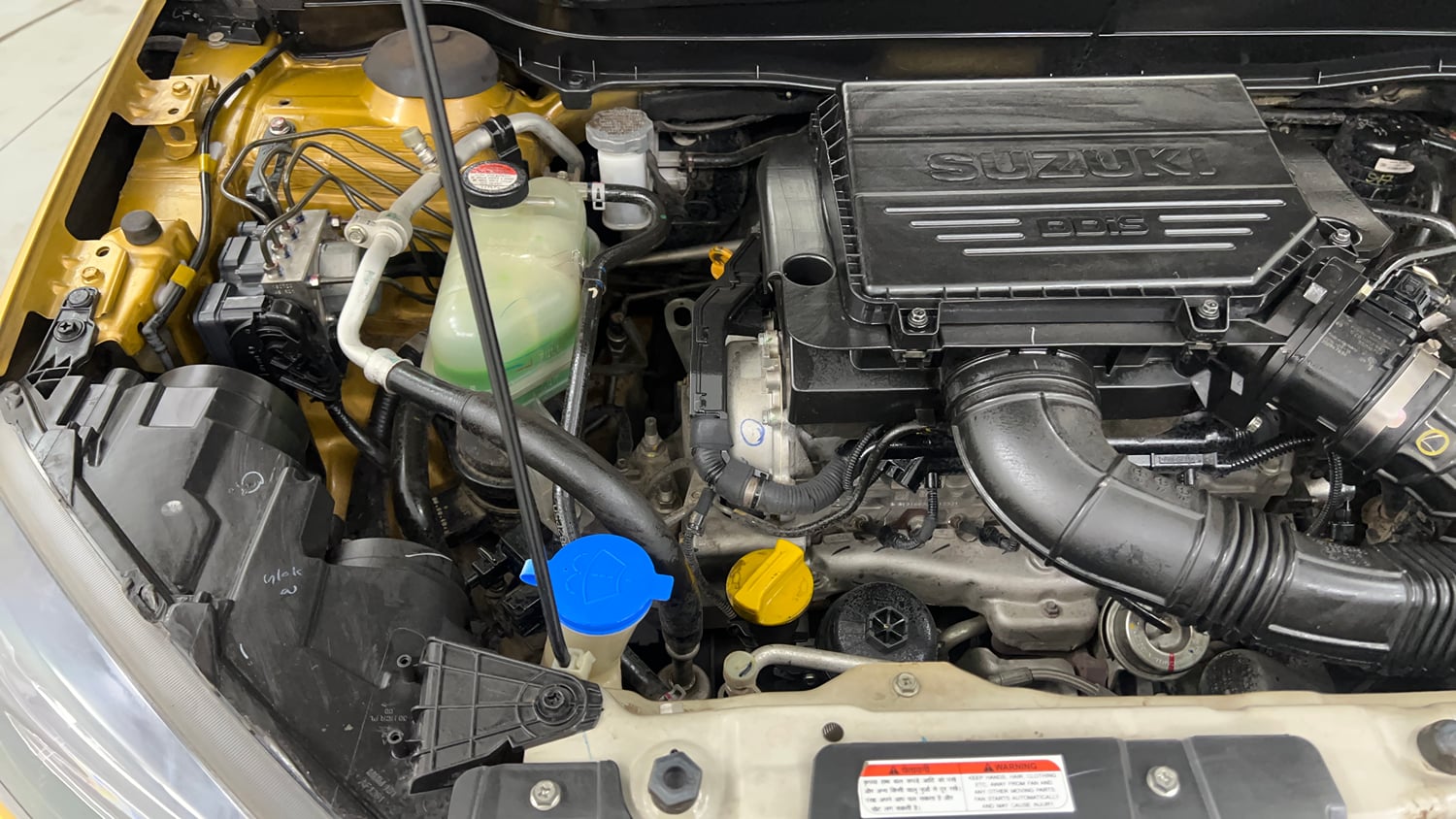 Used 2016 Maruti Suzuki Vitara Brezza ZDi+ Dual Tone Diesel Manual engine ENGINE RIGHT SIDE VIEW