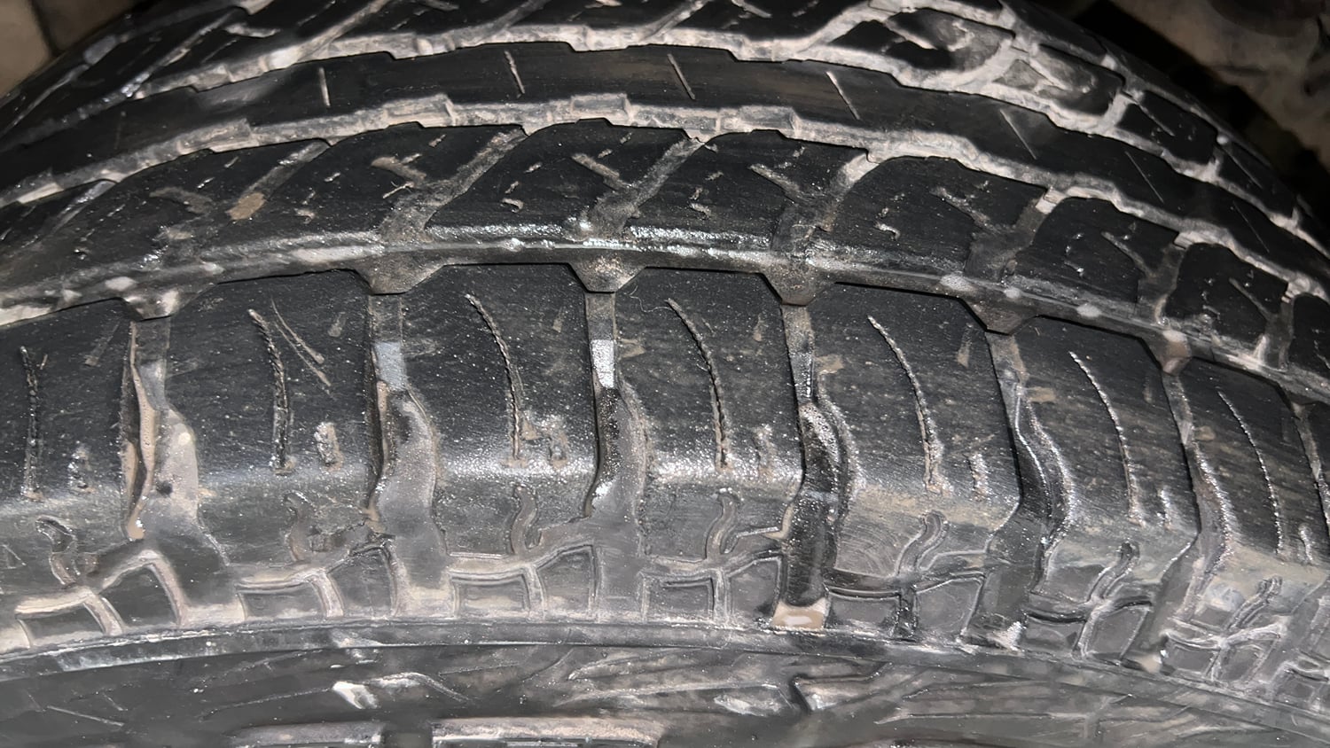 Used 2021 mahindra Thar LX Hard Top Petrol MT 4WD Petrol Manual tyres RIGHT FRONT TYRE TREAD VIEW