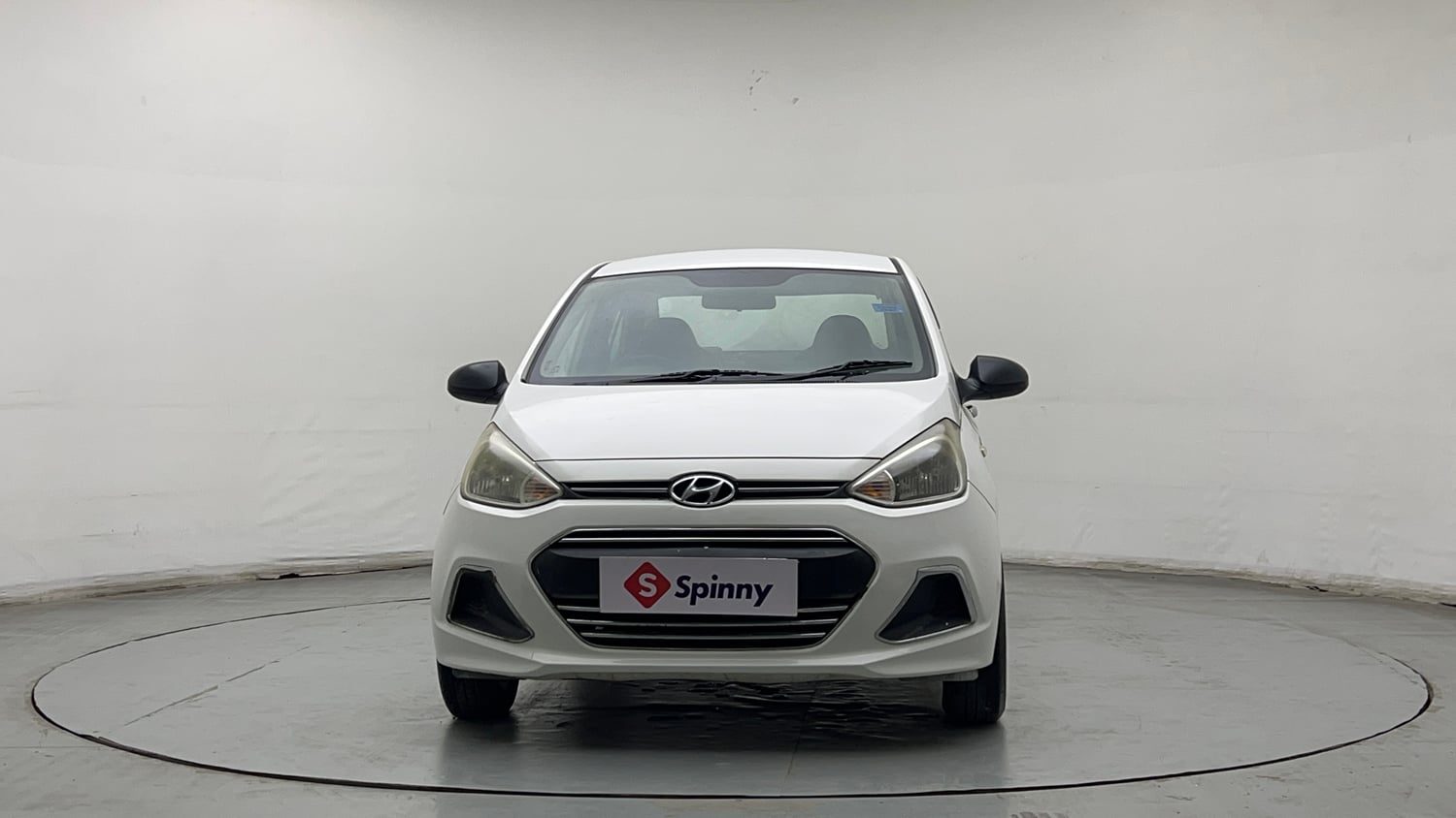 Used 2017 Hyundai Xcent Base ABS 1.2 Petrol Manual exterior FRONT VIEW