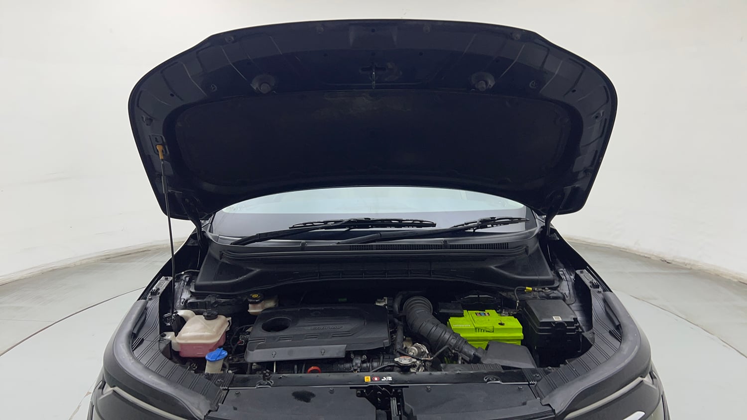 Used 2022 Kia Carens Luxury Plus 1.5 Diesel AT 7 STR Diesel Automatic engine ENGINE & BONNET OPEN FRONT VIEW