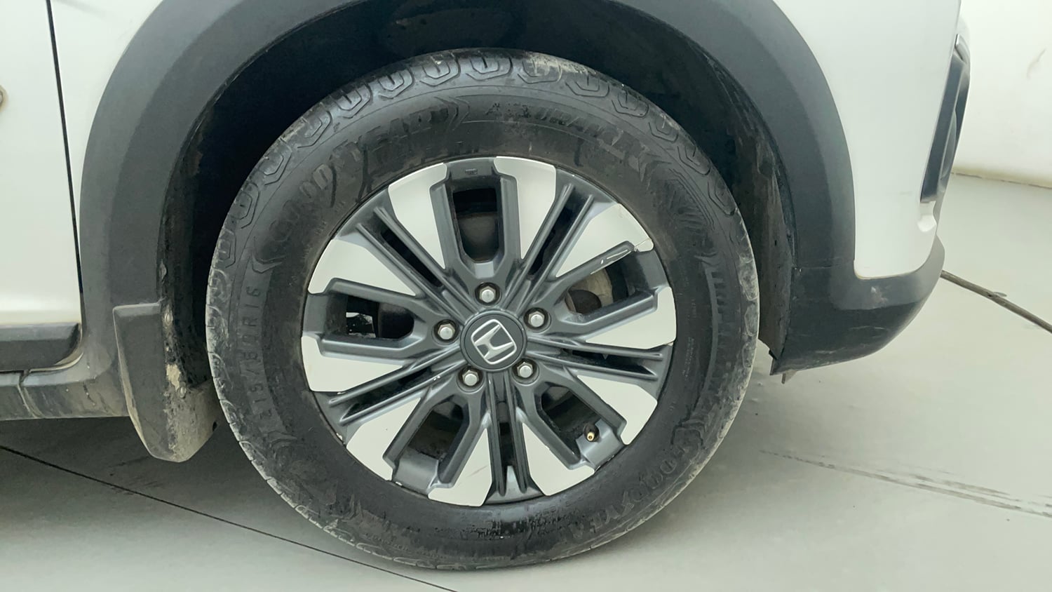 Used 2021 Honda WR-V SV MT Diesel Diesel Manual tyres RIGHT FRONT TYRE RIM VIEW