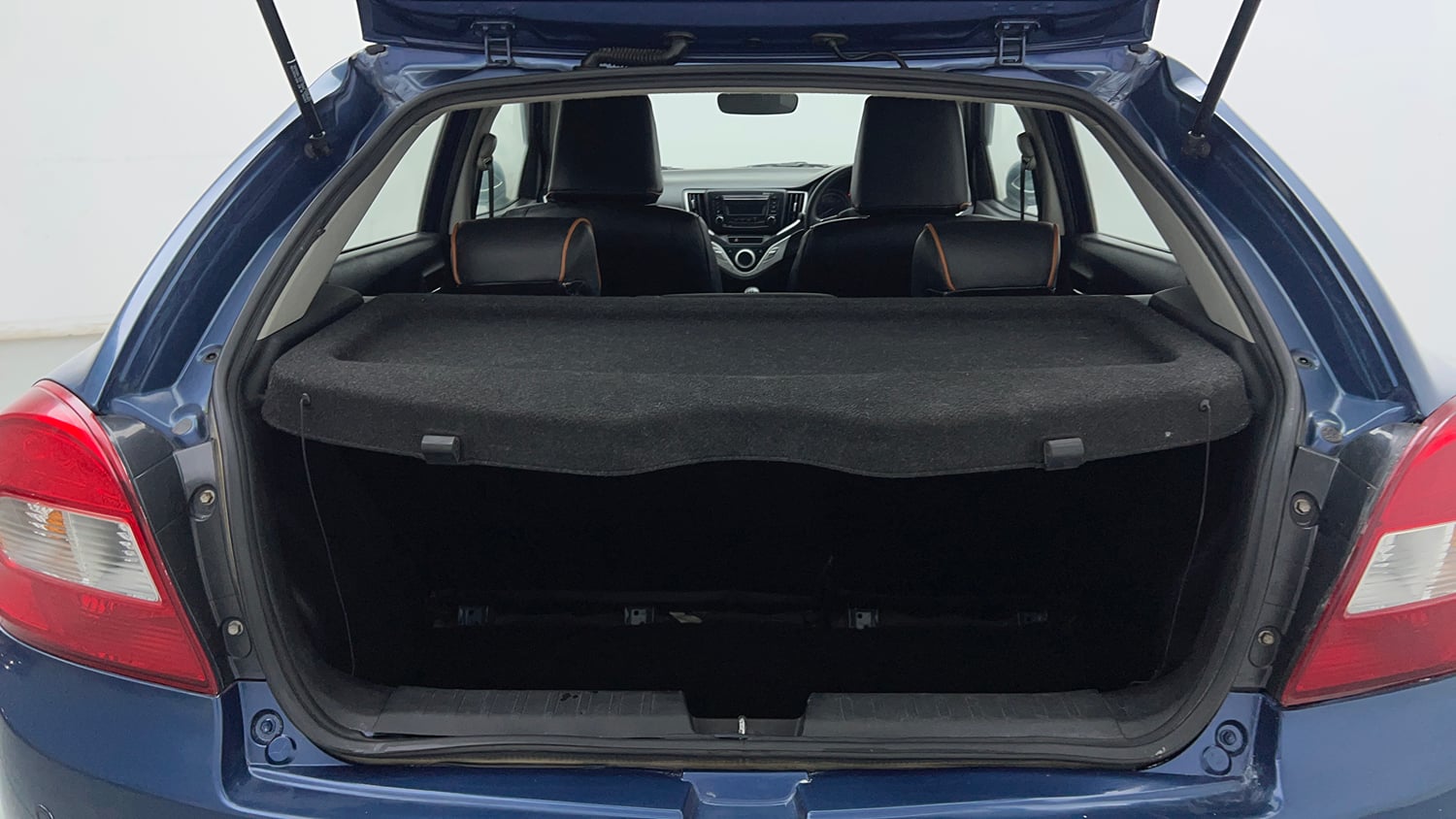 Used 2018 Maruti Suzuki Baleno Delta 1.3 Diesel Manual interior DICKY INSIDE VIEW