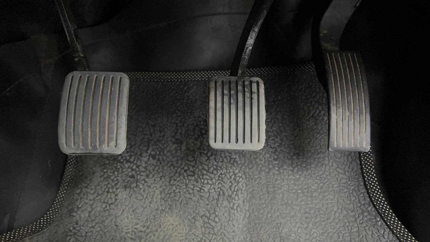 Used 2016 Hyundai Xcent SX 1.2 (O) Petrol Manual interior PEDALS VIEW