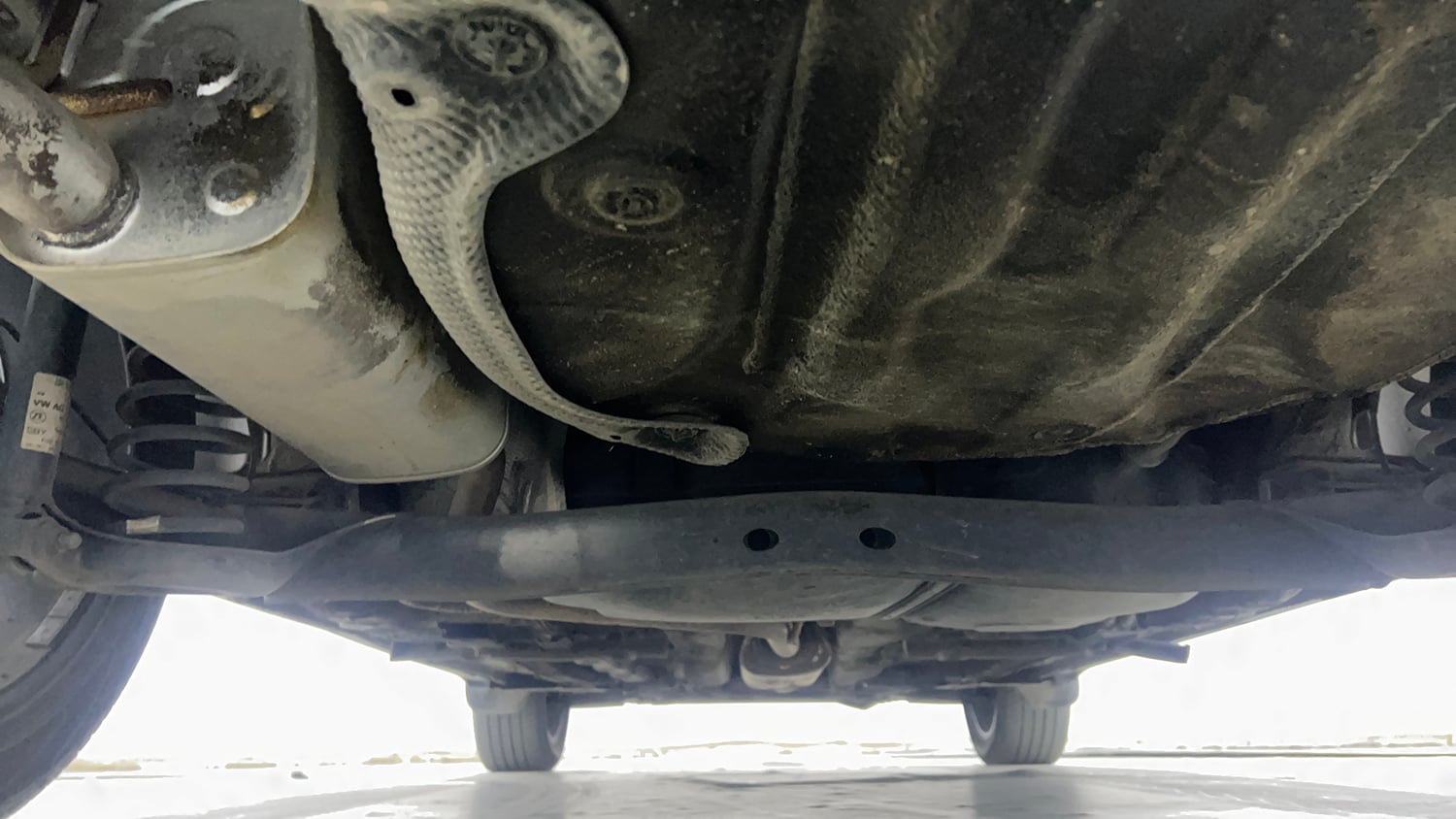 Used 2023 Volkswagen Taigun Topline 1.0 TSI MT Petrol Manual extra REAR UNDERBODY VIEW (TAKEN FROM REAR)