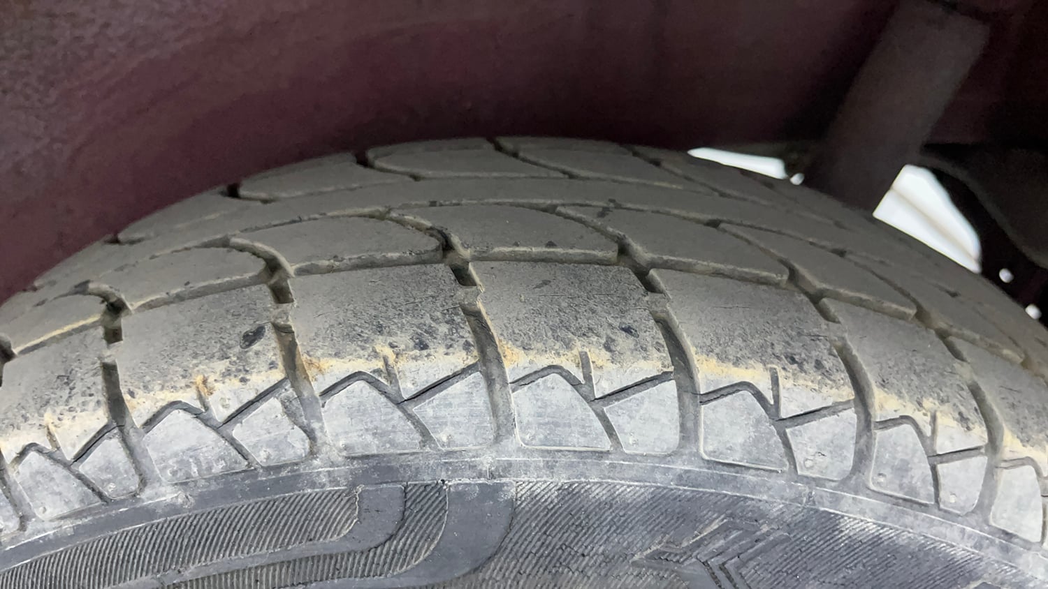 Used 2012 Maruti Suzuki Wagon R 1.0 LXi CNG Cng Manual tyres LEFT REAR TYRE TREAD VIEW