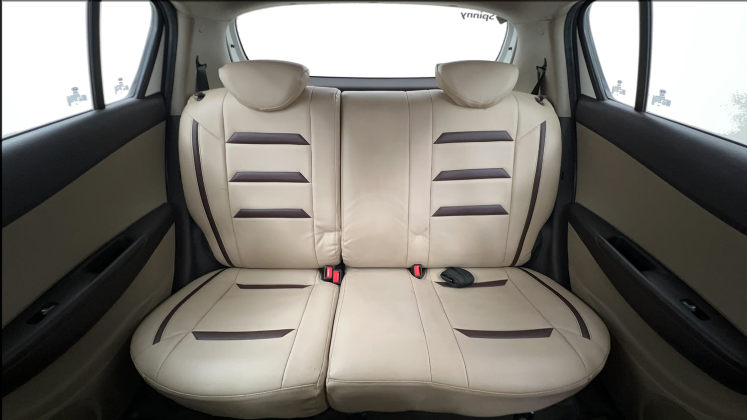 Used 2012 Hyundai i20 Sportz 1.2 BS-IV Petrol Manual interior REAR SEAT CONDITION VIEW