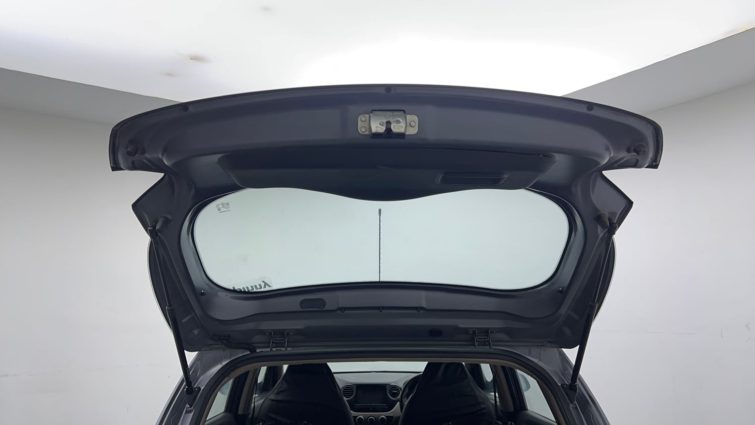 Used 2015 Hyundai Grand i10 Magna 1.2 Kappa VTVT Petrol Manual interior DICKY DOOR OPEN VIEW