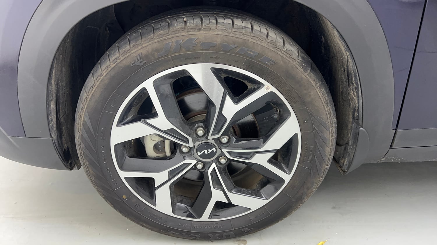 Used 2024 Kia Seltos GTX Plus 1.5 Turbo Petrol DCT Petrol Automatic tyres LEFT FRONT TYRE RIM VIEW