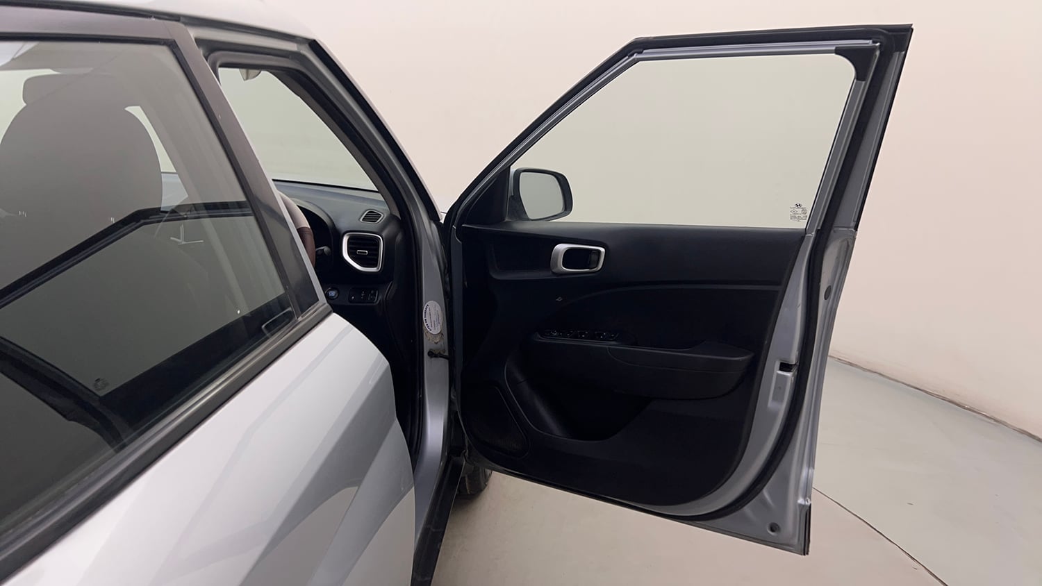 Used 2019 Hyundai Venue SX Plus 1.0 Turbo DCT Petrol Automatic interior RIGHT FRONT DOOR OPEN VIEW