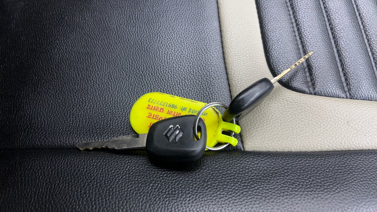 Used 2022 Maruti Suzuki Wagon R LXi (O) 1.0 CNG Cng Manual extra CAR KEY VIEW
