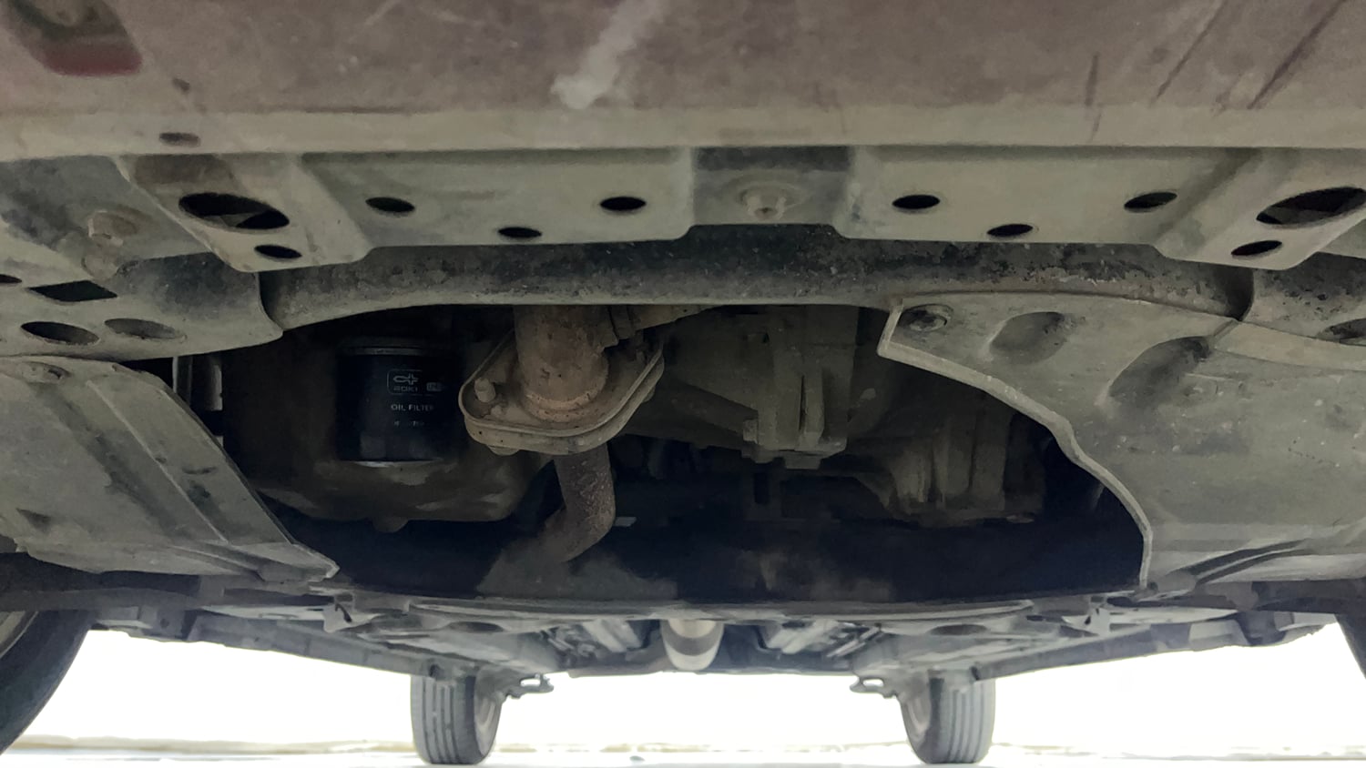 Used 2014 Maruti Suzuki Swift ZXi Petrol Manual extra FRONT LEFT UNDERBODY VIEW