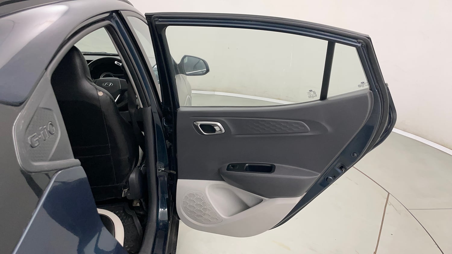 Used 2021 Hyundai Grand i10 Nios Sportz Petrol+cng(outside fitted) Cng Manual interior RIGHT REAR DOOR OPEN VIEW
