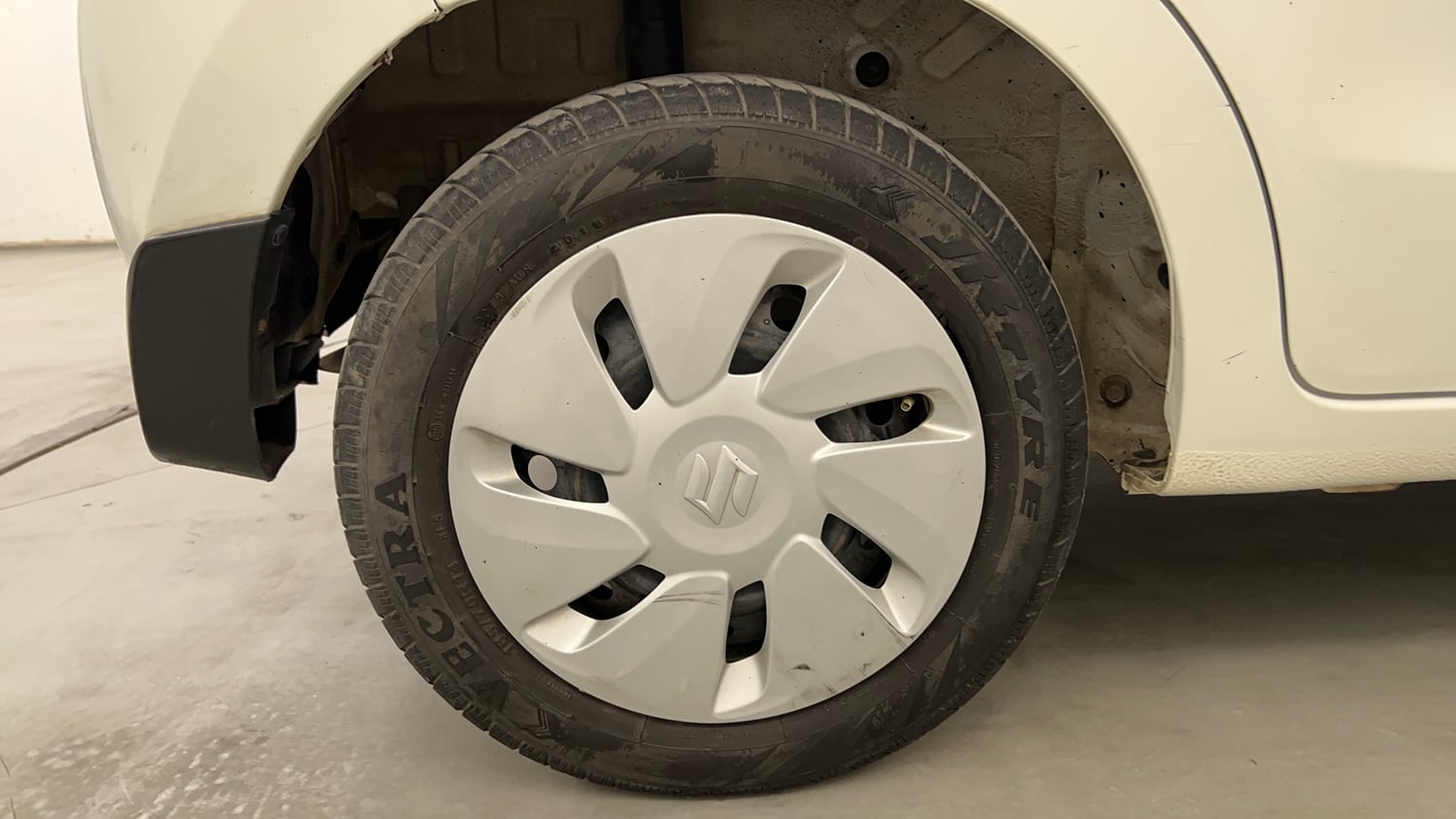 Used 2018 Maruti Suzuki Celerio VXi CNG Cng Manual tyres RIGHT REAR TYRE RIM VIEW