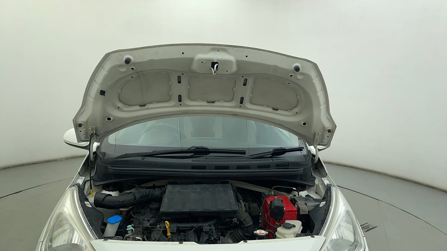 Used 2019 Hyundai Grand i10 Magna 1.2 Kappa VTVT Petrol Manual engine ENGINE & BONNET OPEN FRONT VIEW