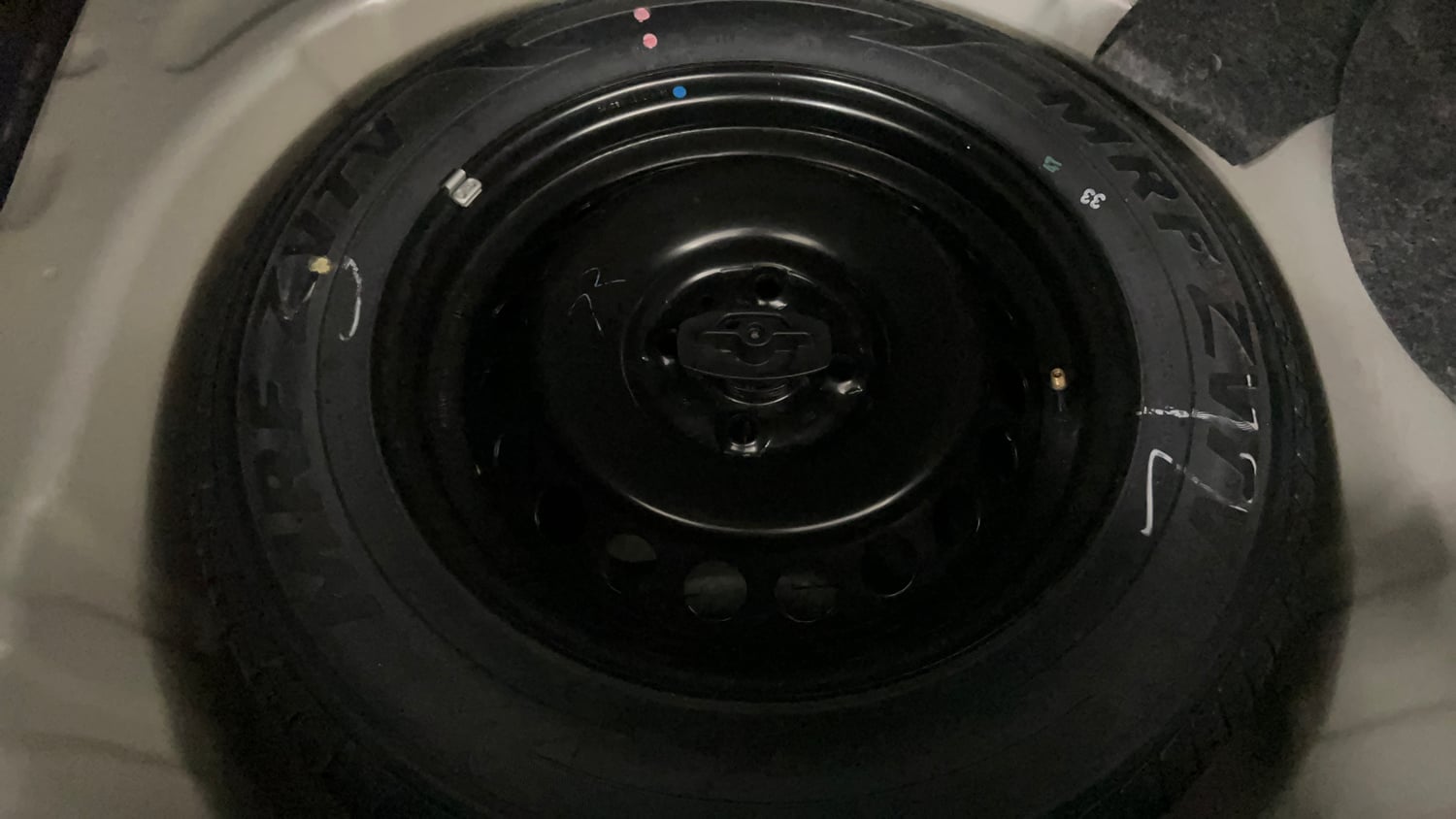 Used 2017 Maruti Suzuki Baleno Delta 1.2 AT Petrol Automatic tyres SPARE TYRE VIEW