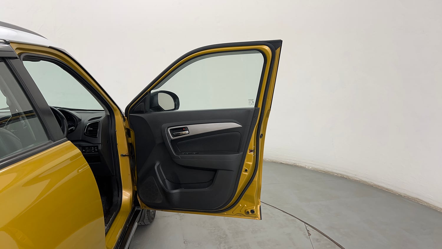 Used 2016 Maruti Suzuki Vitara Brezza ZDi+ Dual Tone Diesel Manual interior RIGHT FRONT DOOR OPEN VIEW