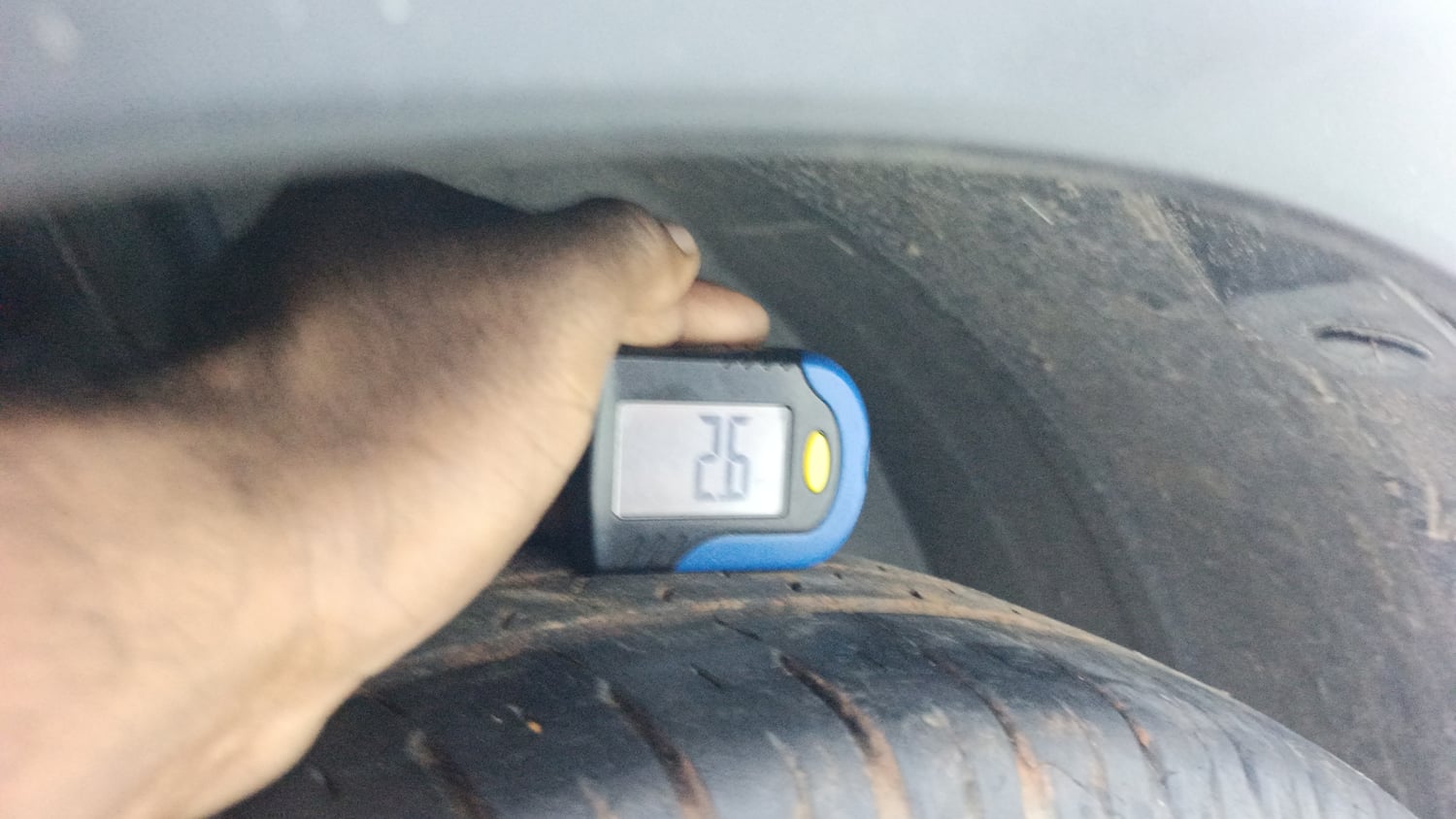 Used 2020 Renault Triber RXZ Petrol Manual tyres RIGHT FRONT TYRE TREAD VIEW