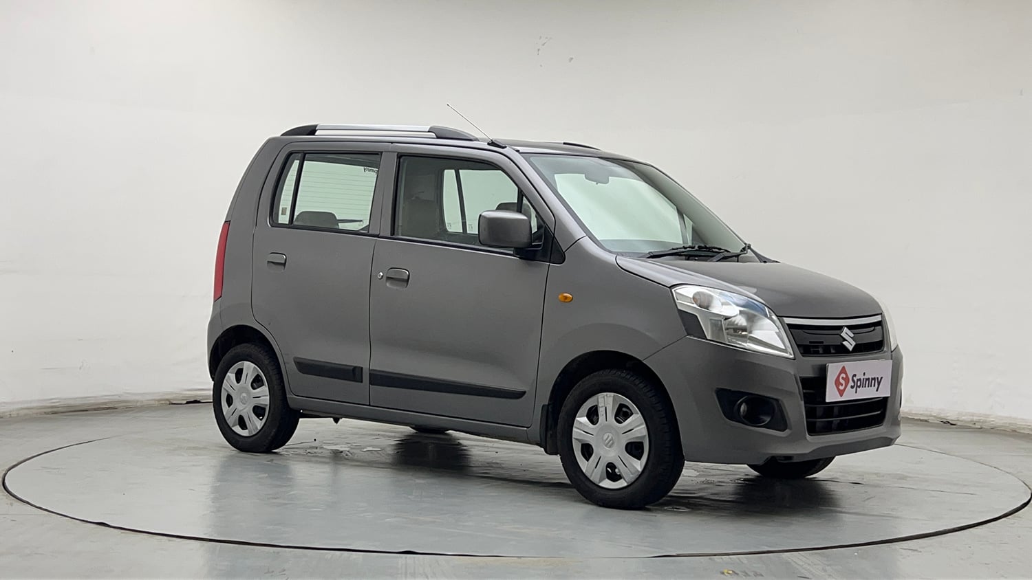 Used 2018 Maruti Suzuki Wagon R VXI Petrol Manual exterior RIGHT FRONT CORNER VIEW