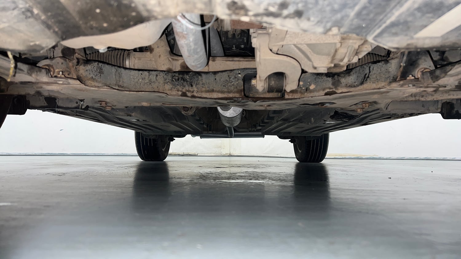 Used 2022 maruti-suzuki Vitara Brezza ZXi Petrol Manual extra FRONT LEFT UNDERBODY VIEW