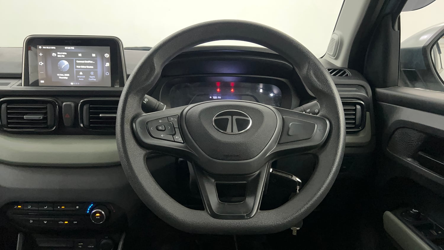 Used 2025 Tata Punch Adventure Plus iCNG Cng Manual interior STEERING VIEW