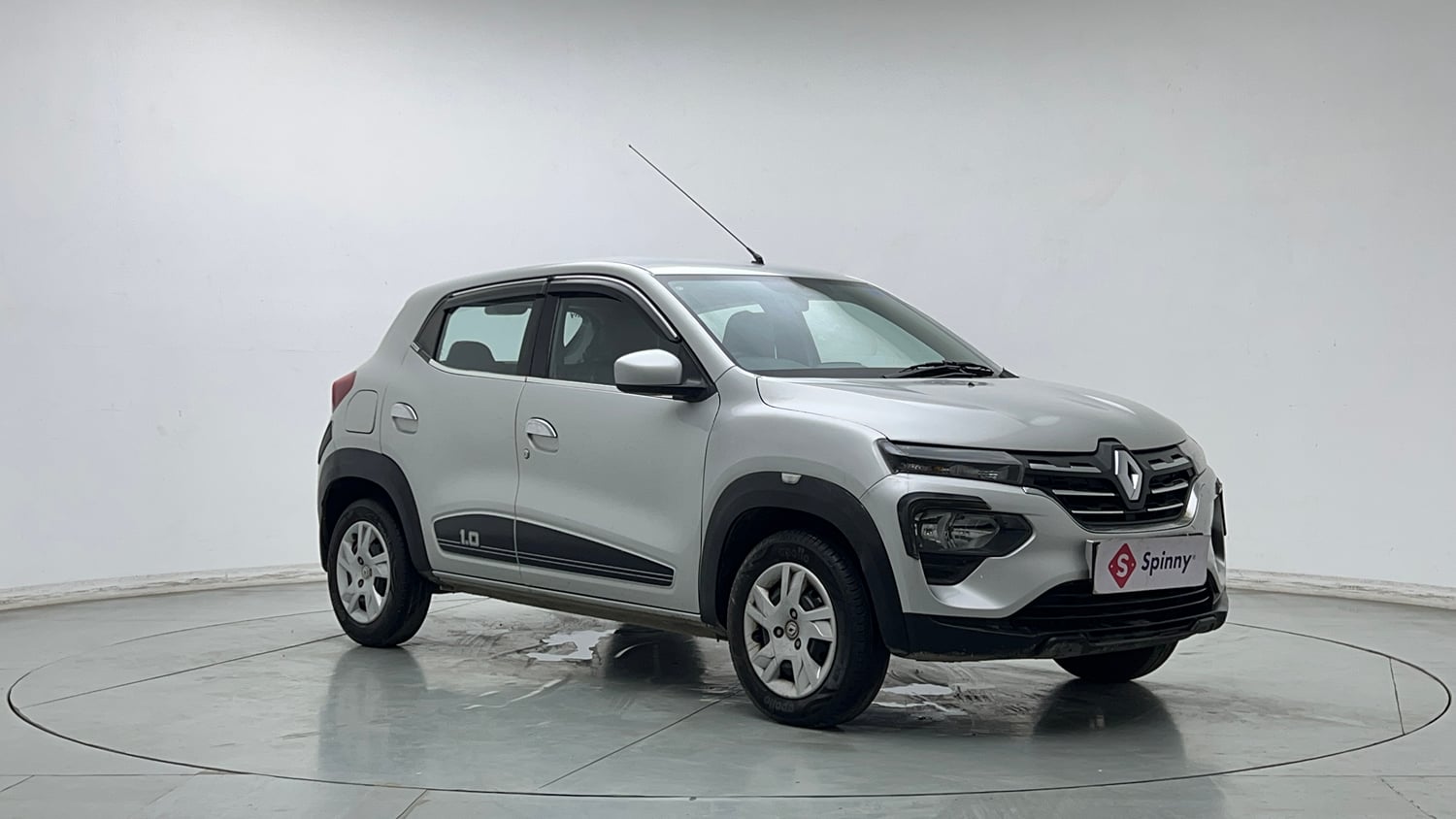 Used 2022 Renault Kwid RXT 1.0 (O) Petrol Manual exterior RIGHT FRONT CORNER VIEW