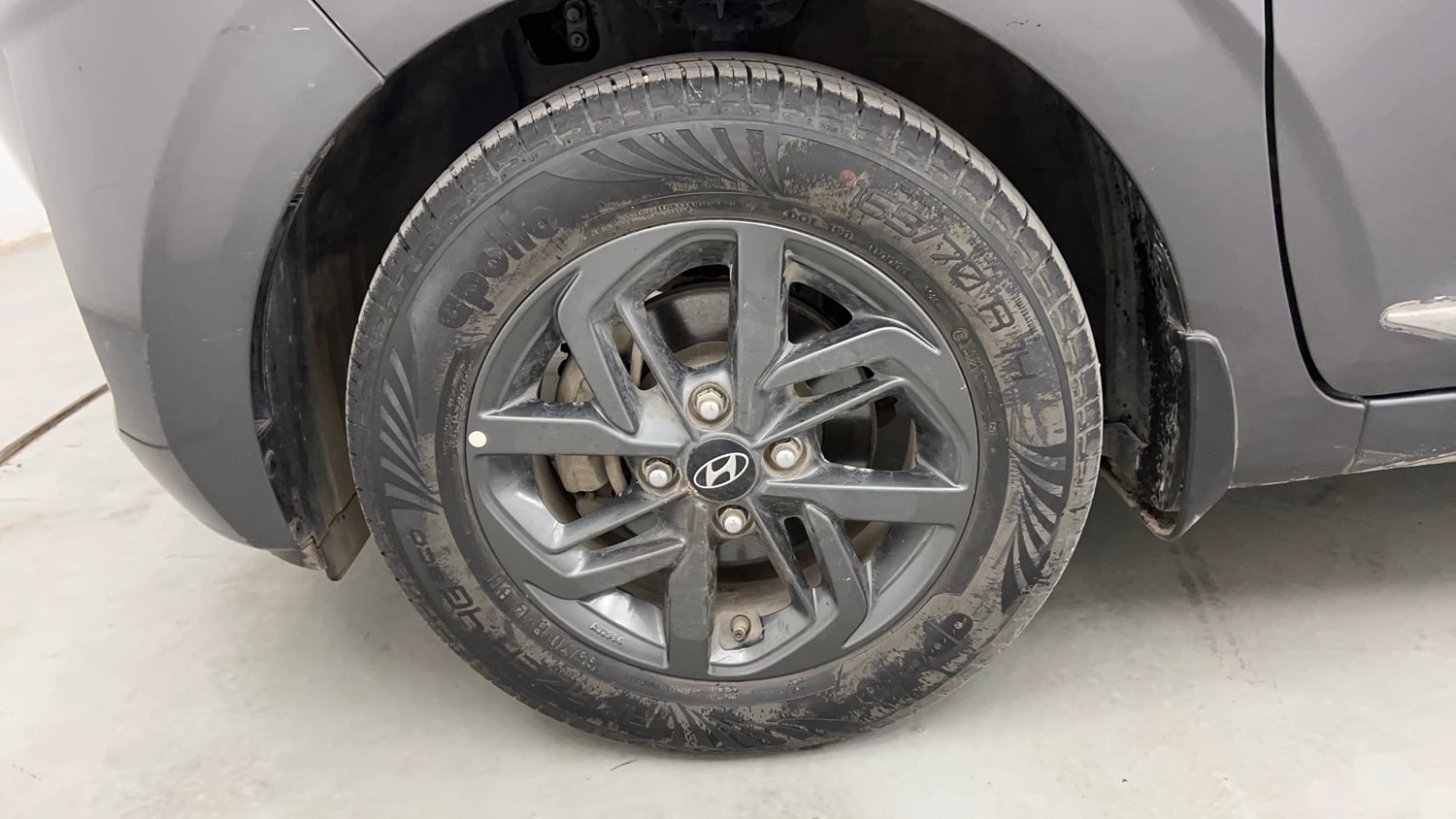 Used 2020 Hyundai Grand i10 Nios Sportz 1.2 Kappa VTVT CNG Cng Manual tyres LEFT FRONT TYRE RIM VIEW