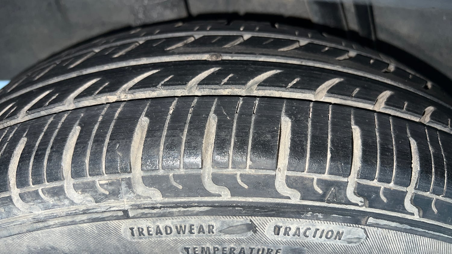 Used 2020 Renault Kwid RXL Petrol Manual tyres RIGHT REAR TYRE TREAD VIEW