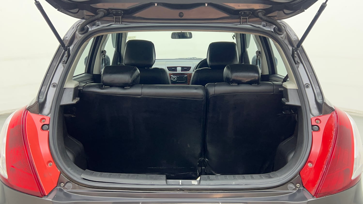 Used 2017 Maruti Suzuki Swift Lxi (O) Petrol Manual interior DICKY INSIDE VIEW