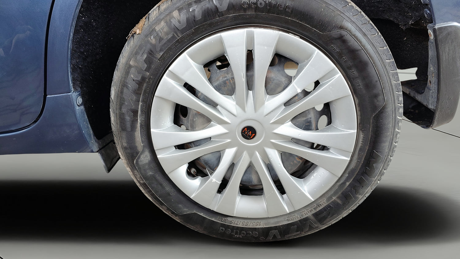 Used 2018 Maruti Suzuki Baleno Delta 1.2 Petrol Manual tyres LEFT REAR TYRE RIM VIEW