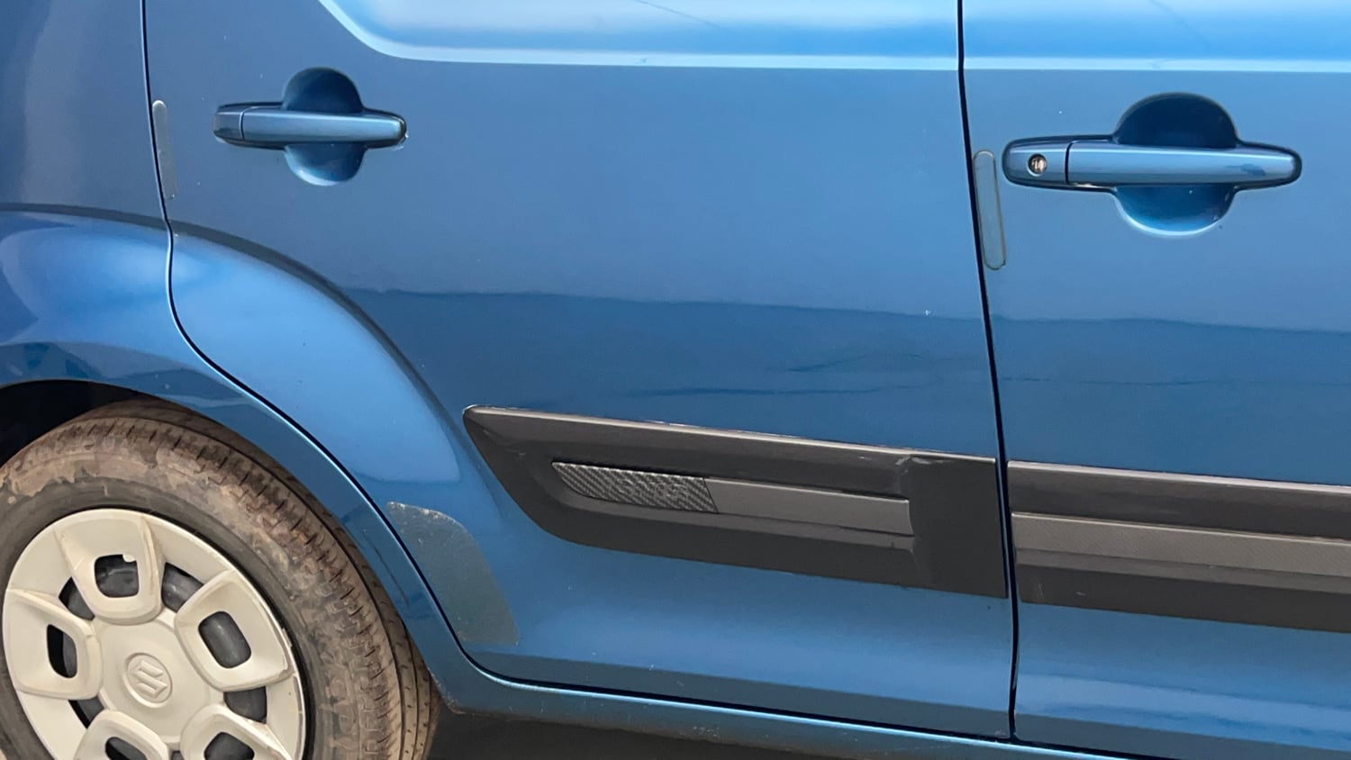 Used 2017 Maruti Suzuki Ignis Delta 1.2 MT Petrol Manual dents MINOR SCRATCH
