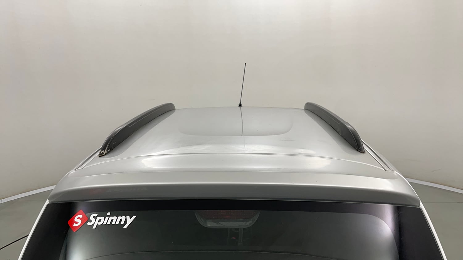 Used 2018 Renault Kwid 1.0 RXT AMT Opt Petrol Automatic exterior EXTERIOR ROOF VIEW