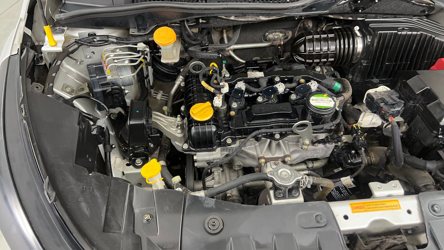 Used 2020 Tata Altroz XZ Petrol Petrol Manual engine ENGINE RIGHT SIDE VIEW