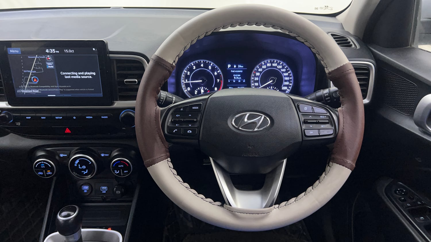 Used 2019 Hyundai Venue SX Plus 1.0 Turbo DCT Petrol Automatic interior STEERING VIEW