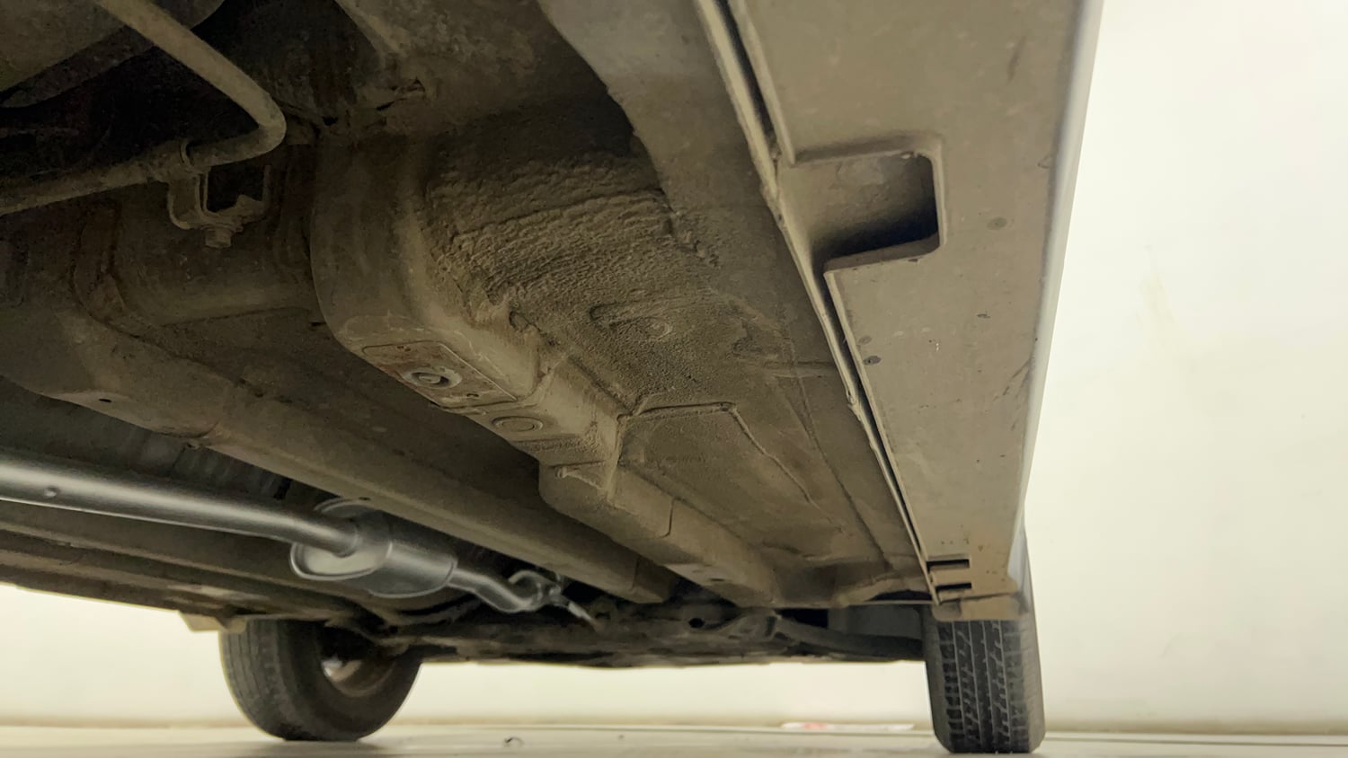 Used 2019 Hyundai Creta SX 1.6 Petrol Petrol Manual extra REAR RIGHT UNDERBODY VIEW