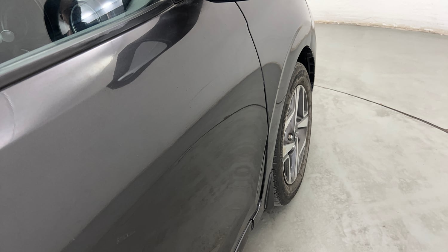 Used 2023 Hyundai Aura SX 1.2 CNG Cng Manual dents MINOR SCRATCH