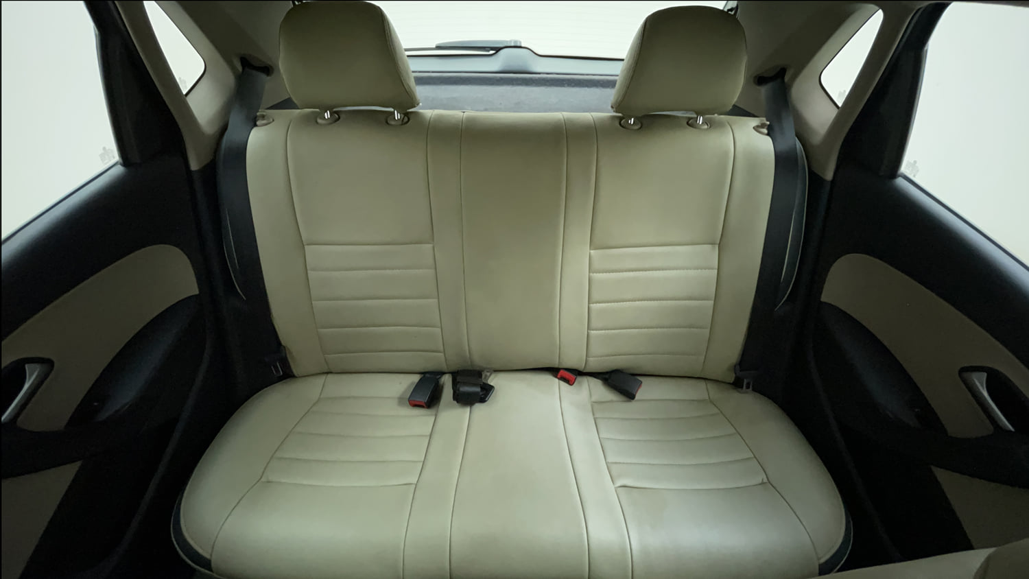 Used 2014 Volkswagen Polo Comfortline 1.2L (P) Petrol Manual interior REAR SEAT CONDITION VIEW