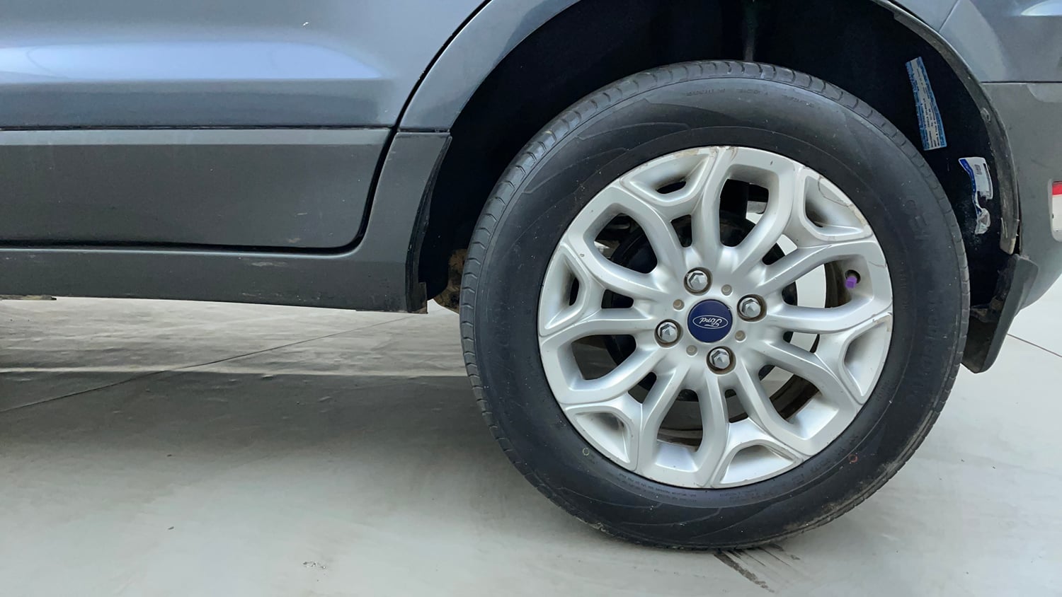 Used 2014 Ford EcoSport Titanium 1.5 TDCi Diesel Manual tyres LEFT REAR TYRE RIM VIEW