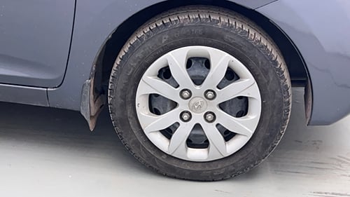 Used 2015 Hyundai Eon 1.0 Kappa Magna + Petrol Manual tyres RIGHT FRONT TYRE RIM VIEW