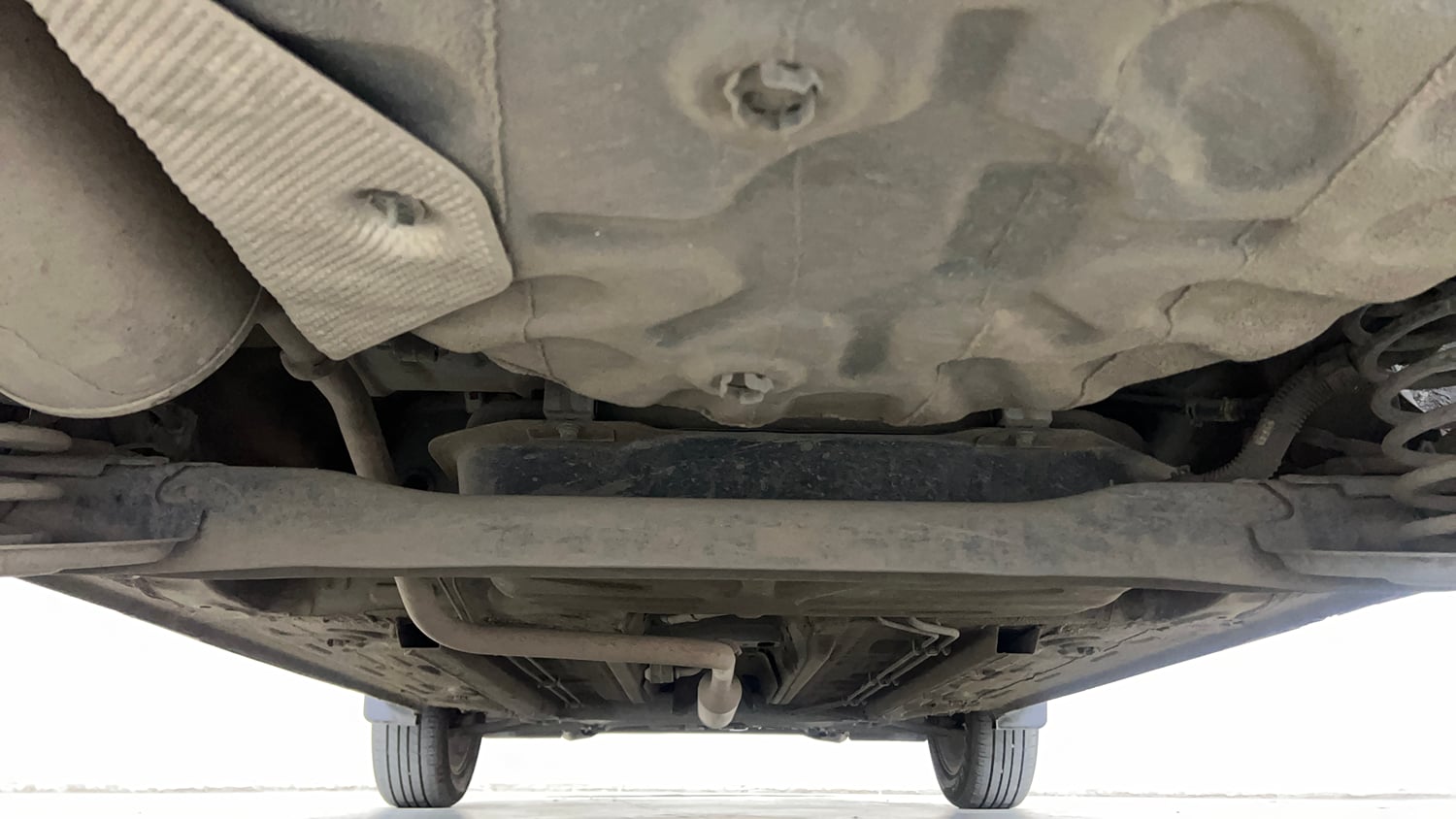 Used 2021 Renault Kiger RXZ MT Petrol Manual extra REAR UNDERBODY VIEW (TAKEN FROM REAR)