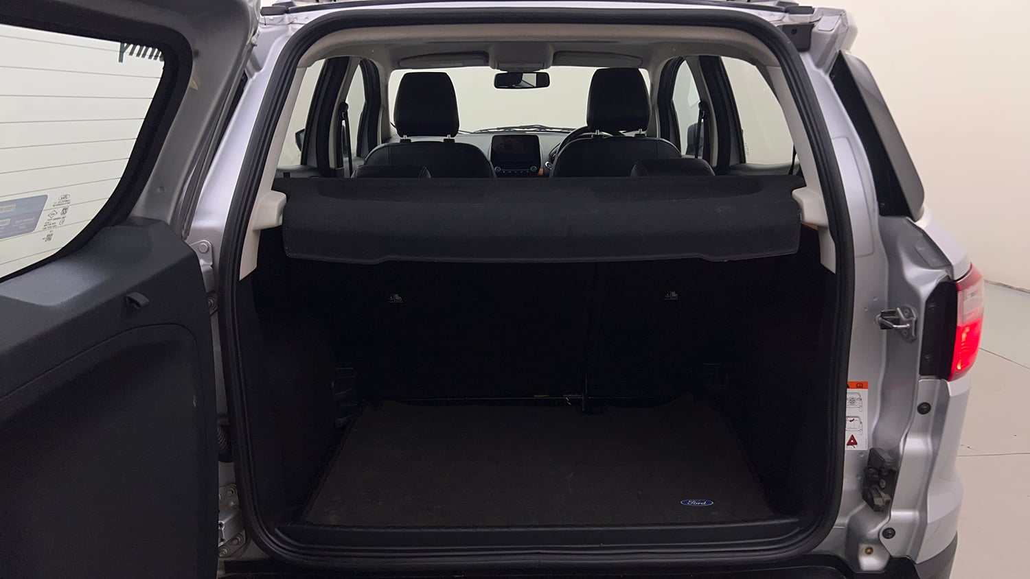 Used 2021 Ford EcoSport S MT 1.5 Ti-VCT Petrol Manual interior DICKY INSIDE VIEW