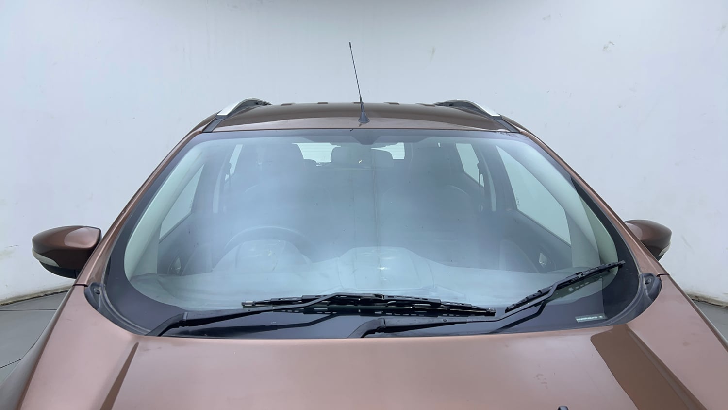 Used 2016 Ford EcoSport Titanium 1.5L Ti-VCT AT Petrol Automatic exterior FRONT WINDSHIELD VIEW