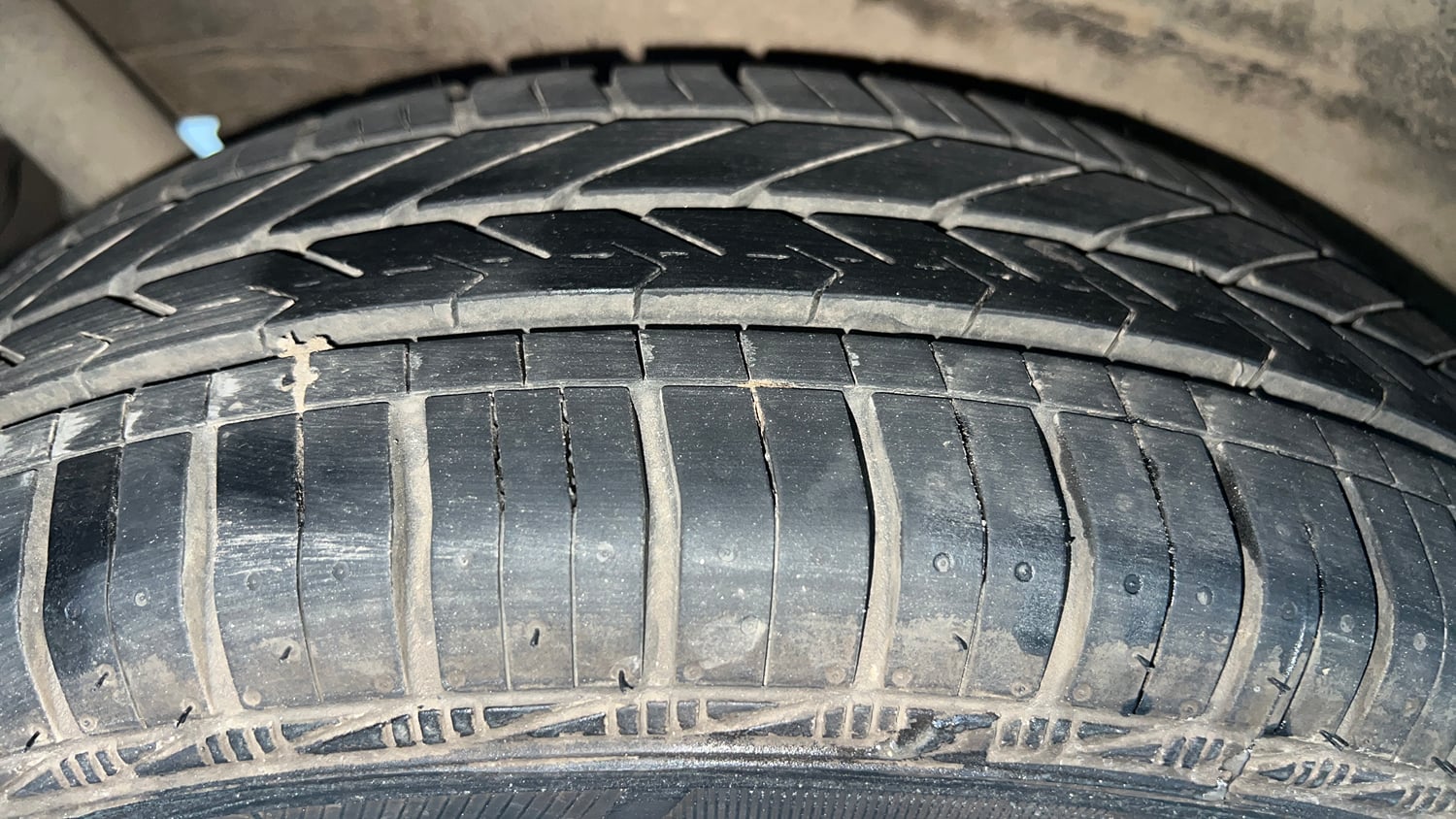 Used 2018 Maruti Suzuki Wagon R VXI Petrol Manual tyres RIGHT REAR TYRE TREAD VIEW
