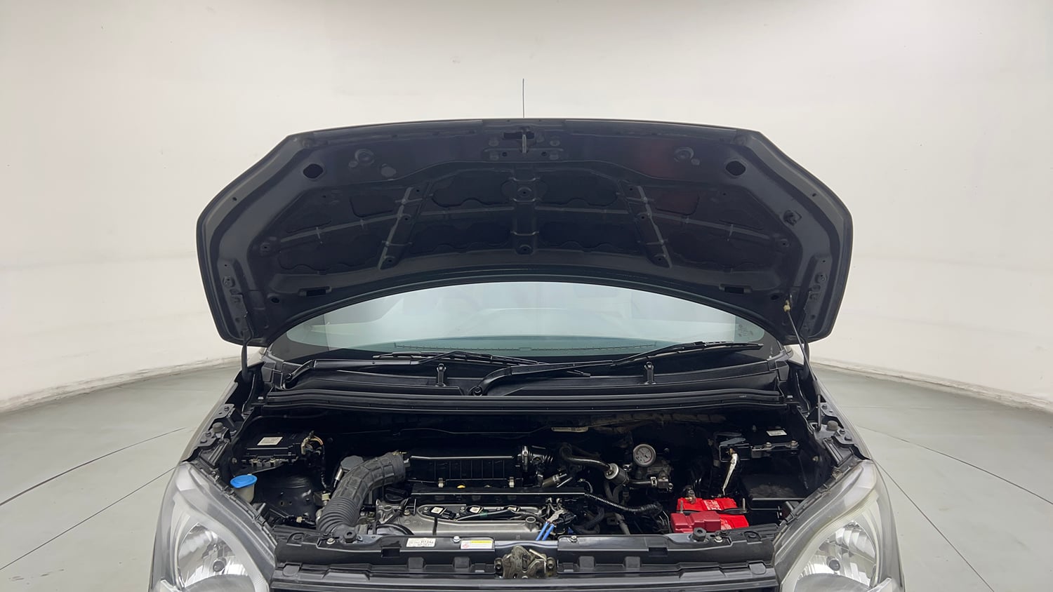 Used 2022 Maruti Suzuki Wagon R LXi (O) 1.0 CNG Cng Manual engine ENGINE & BONNET OPEN FRONT VIEW