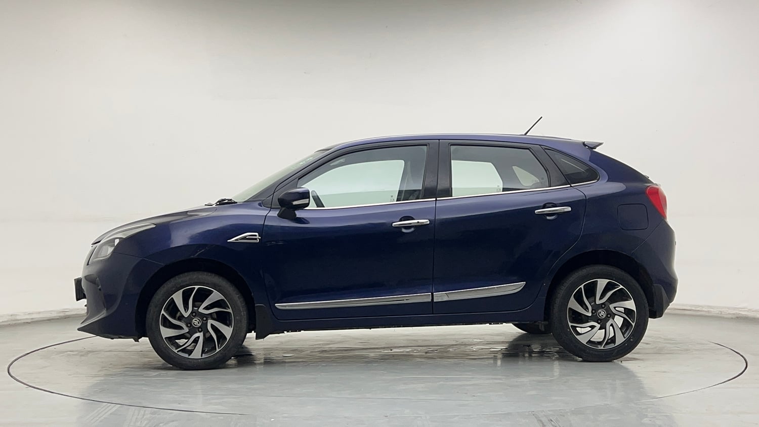 Used 2020 Toyota Glanza G Petrol Manual exterior LEFT SIDE VIEW