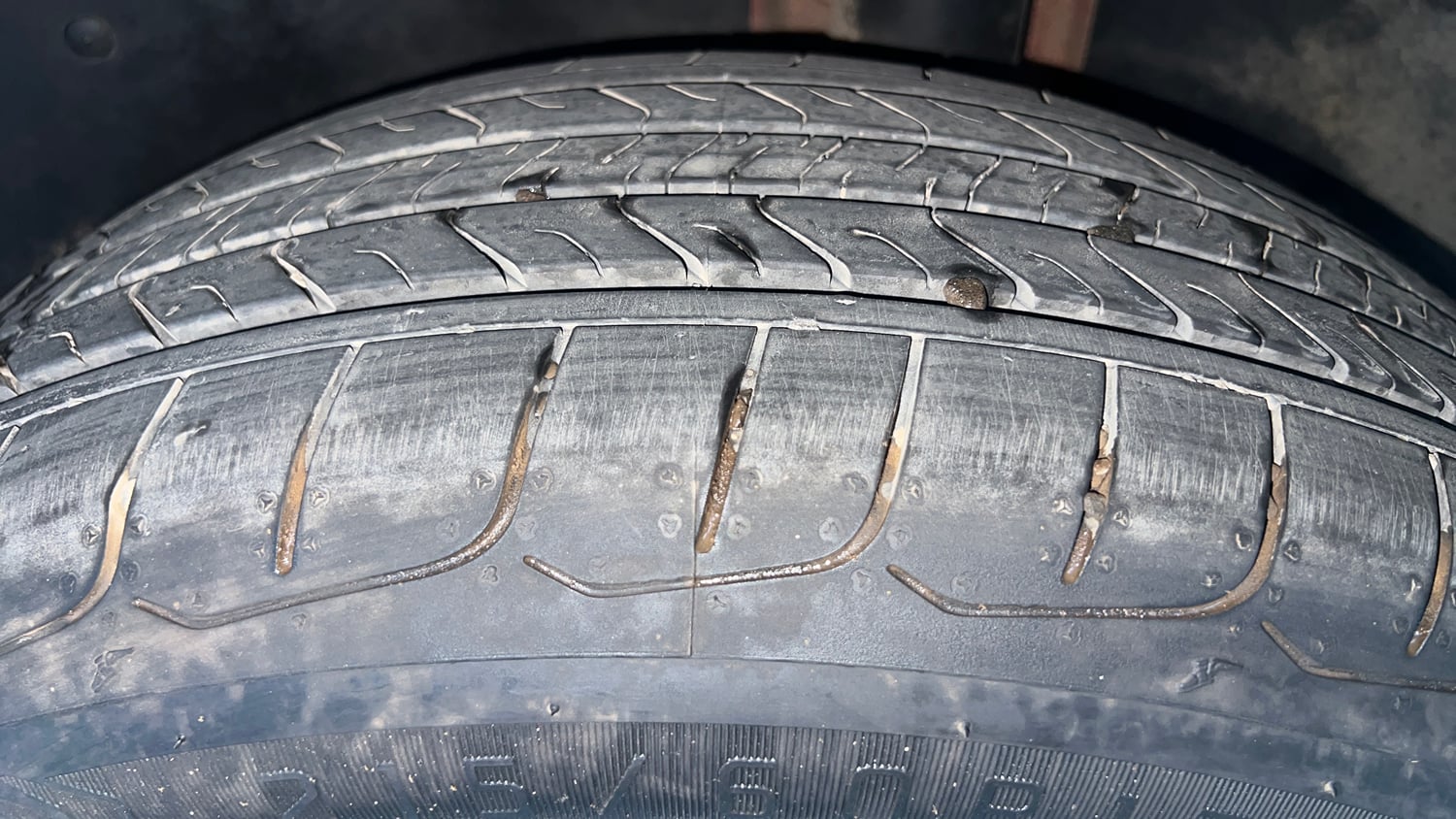 Used 2020 MG Motors Hector Sharp 1.5 DCT Petrol Petrol Automatic tyres LEFT REAR TYRE TREAD VIEW