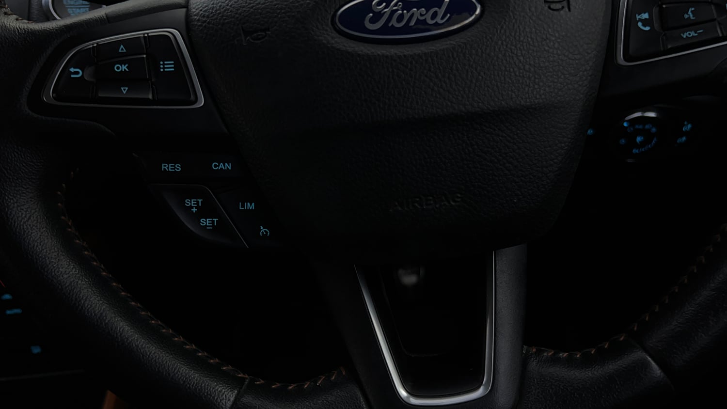 Used 2021 Ford EcoSport S MT 1.5 Ti-VCT Petrol Manual top_features Cruise control
