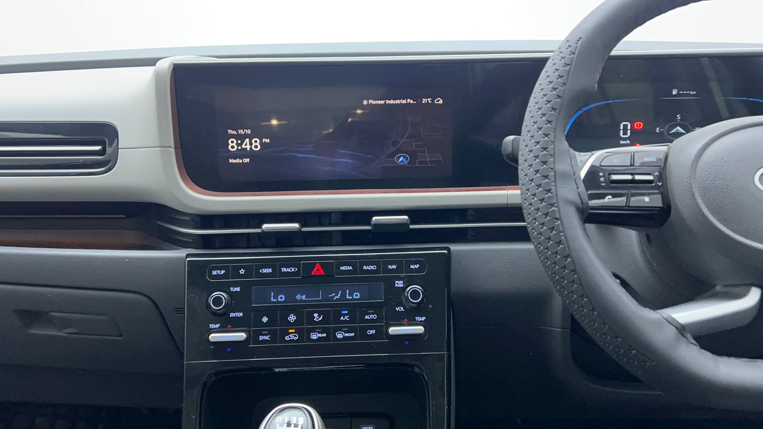 Used 2024 Hyundai Creta 1.5 MPi Petrol MT SX Tech Petrol Manual interior MUSIC SYSTEM & AC CONTROL VIEW