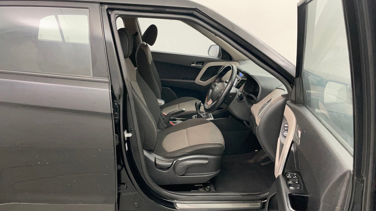 Used 2016 Hyundai Creta 1.6 SX Plus AT Petrol Petrol Automatic interior RIGHT SIDE FRONT DOOR CABIN VIEW