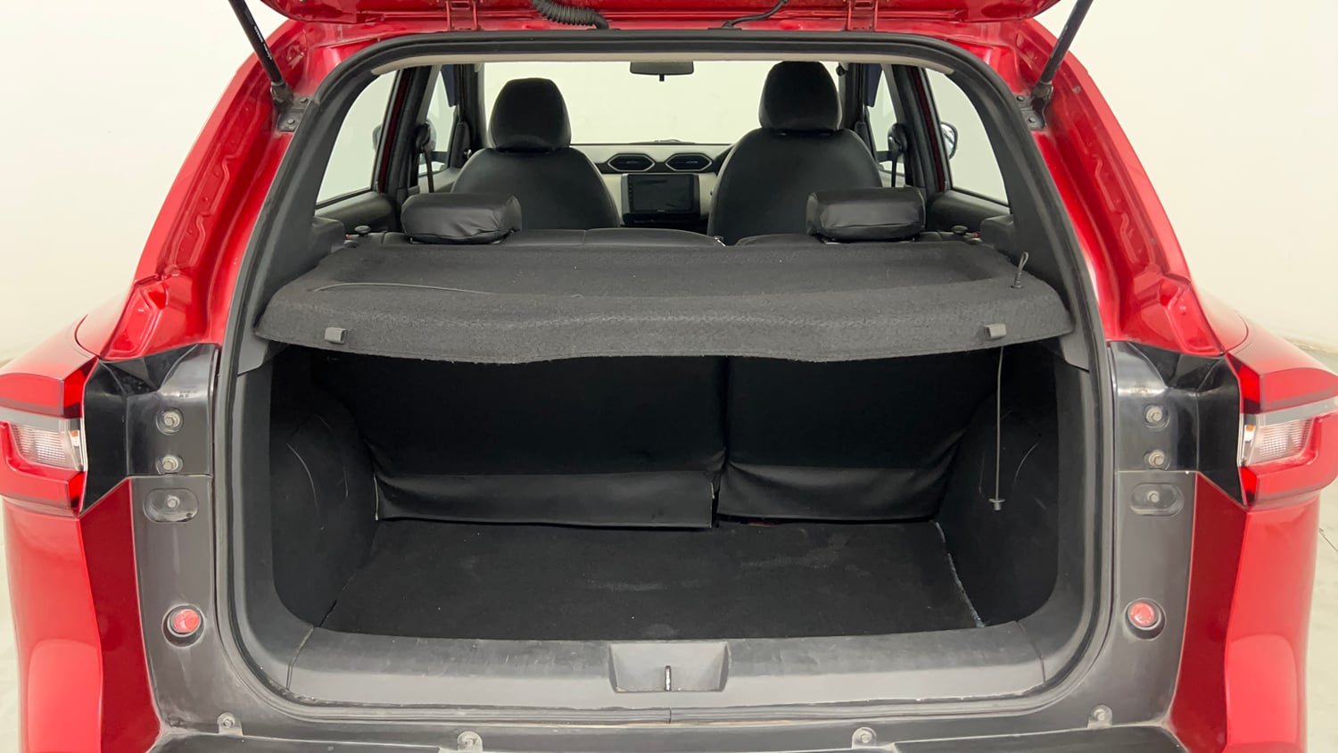 Used 2022 Nissan Magnite XV Executive Petrol Manual interior DICKY INSIDE VIEW