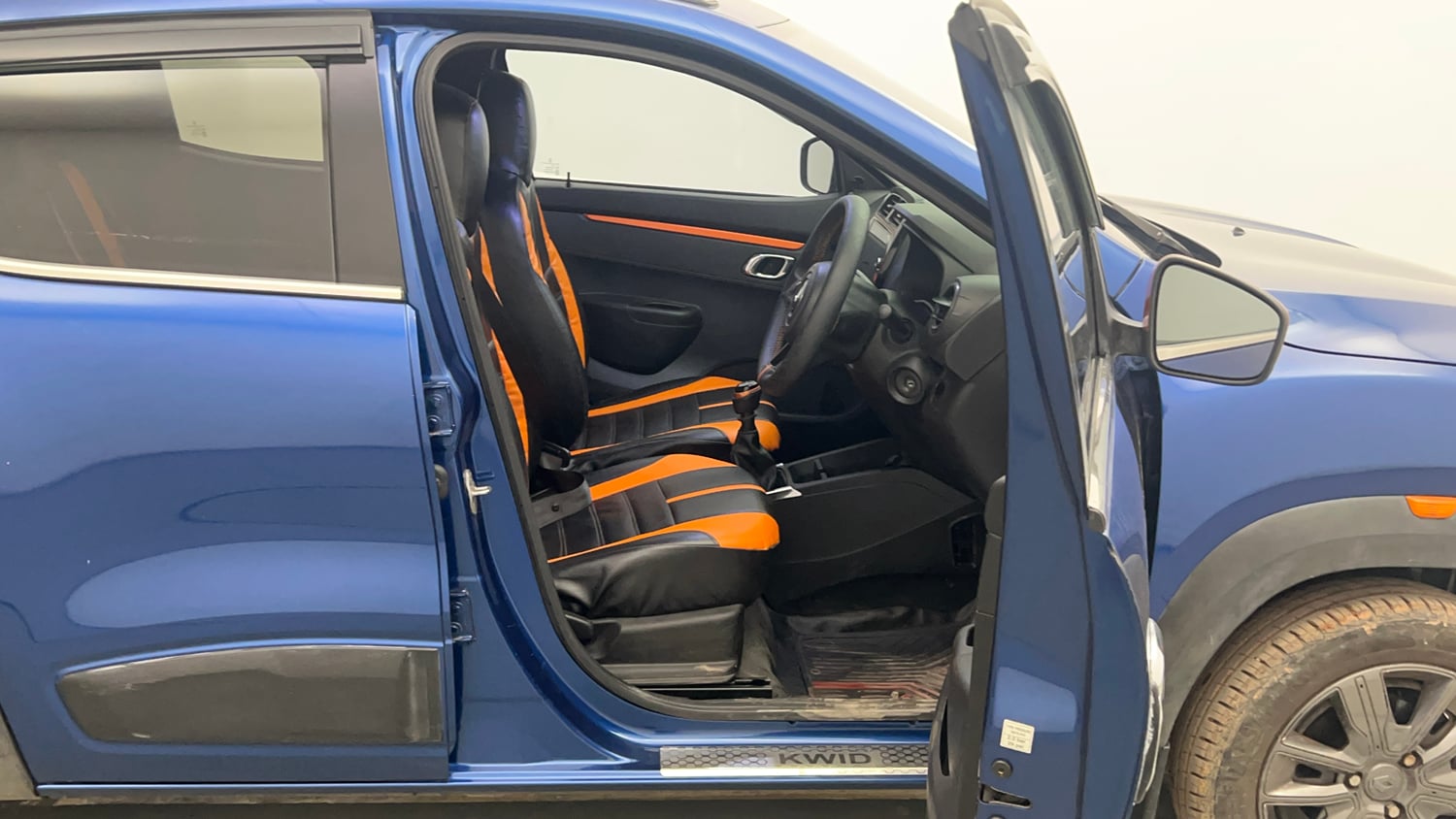 Used 2021 Renault Kwid CLIMBER 1.0 Opt Petrol Manual interior RIGHT SIDE FRONT DOOR CABIN VIEW